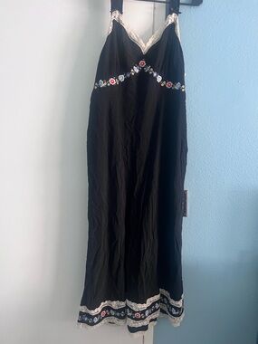 Lucie Midi Dress
